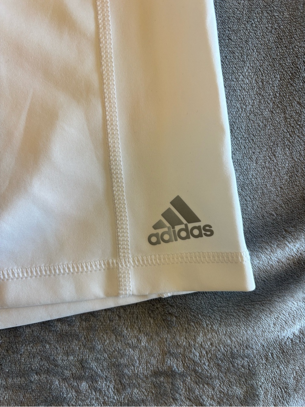 NWT Adidas TechFit Track & Field Volleyball Spandex 7” Shorts Large - Picture 3 of 5